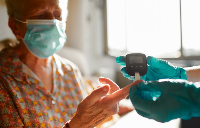  Inpatient Diabetes and Glycemic Management Program Expands Service During COVID-19